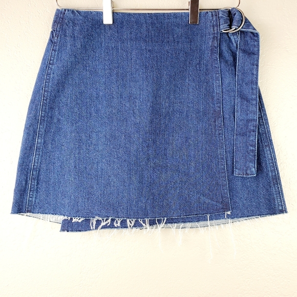 Madewell Denim Distressed Raw Frayed Hem Belt Loop Mini Wrap Skirt 0 NWT - Picture 10 of 16